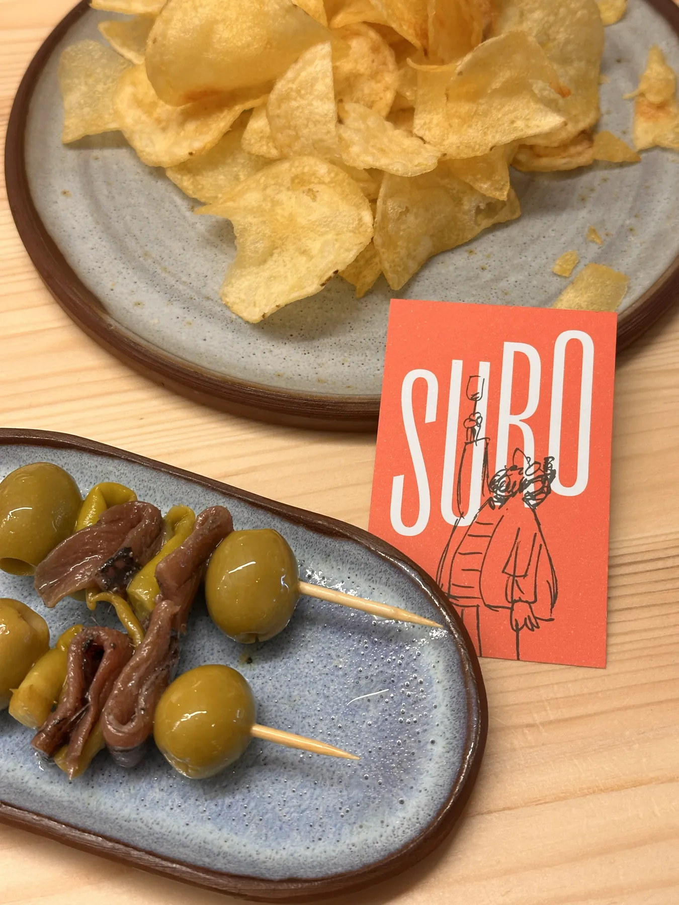 Suro — hand-painted logo